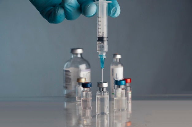 Frascos listados para serem usados em vacinas contra o COVID19