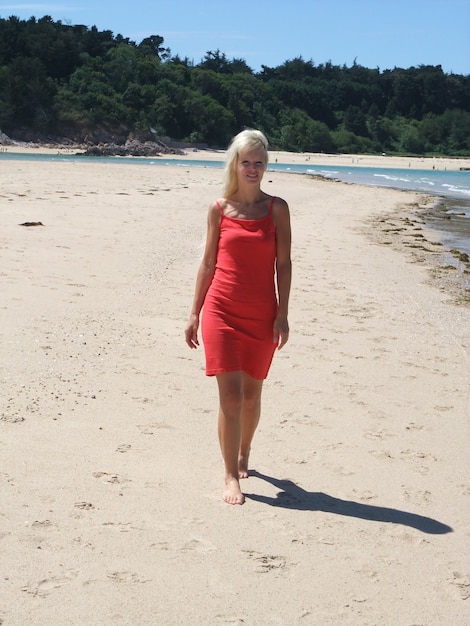 Frau am Strand