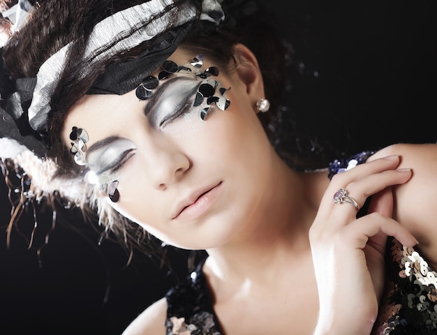 Frau mit kreativem Make-up