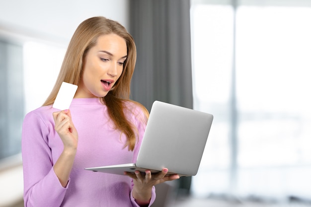 Frau Mit Laptop