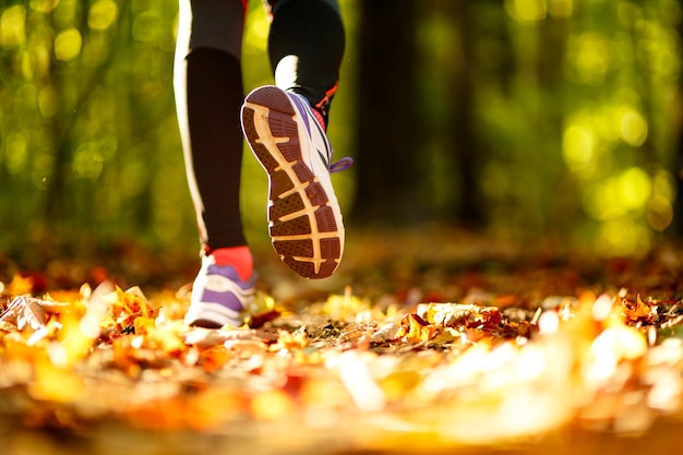 Frau Sportschuhe Nahaufnahme