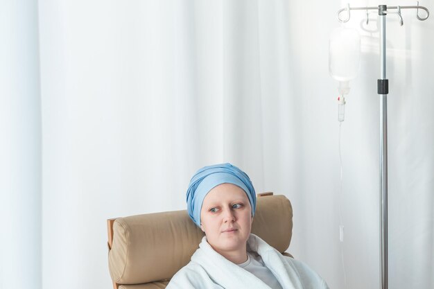 Frau während der Chemotherapie