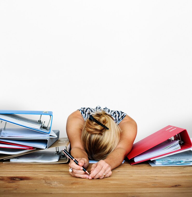 Foto frauen-stress-überlastungs-hartes arbeitsstudio-portrait