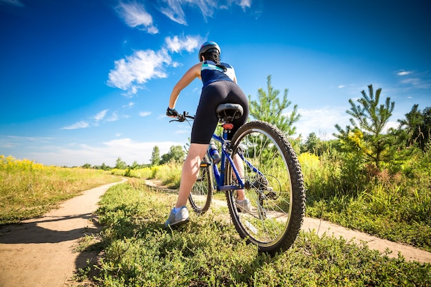 Frauen über die Natur des Fahrradfahrens