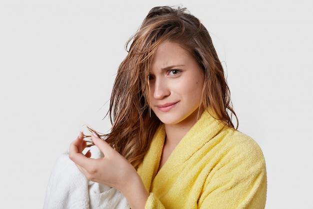 Frauen und Probleme mit dem Haarkonzept.