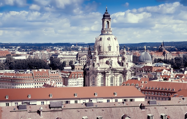 Frauenkirche y techos del viejo Dresden