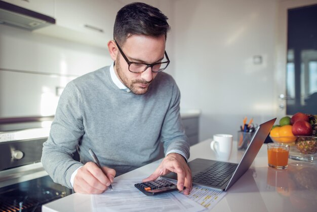 Foto freelance o trabajo en casa