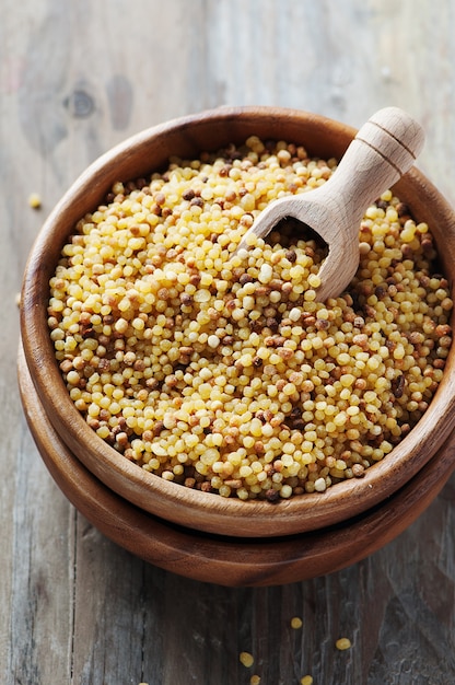 Fregola de pasta de sardinain cruda