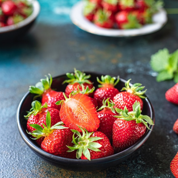 Fresas bayas maduras postre dulce