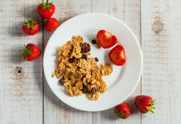 Fresas en una madera