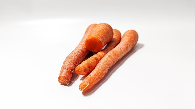 Foto fresca foto aislada de zanahoria para sus necesidades de diseño