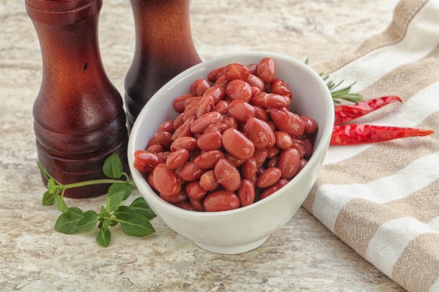 Frijoles rojos en salsa de tomate