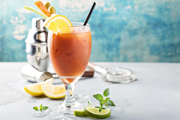 Frio e refrescante Bloody Mary