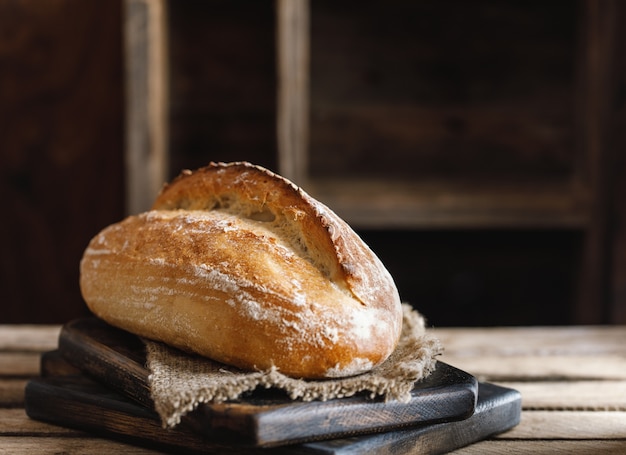 Frisch gebackenes Brot. Sauerteig hausgemachtes Brot