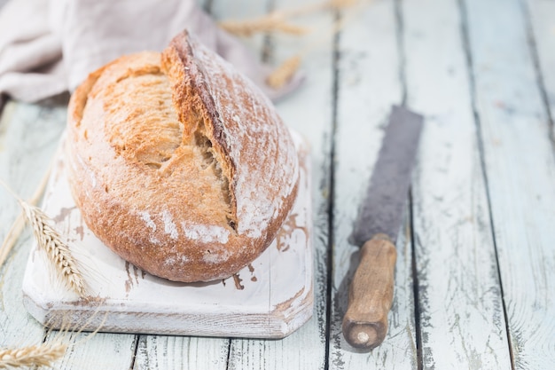 Frisch gebackenes hausgemachtes Brot