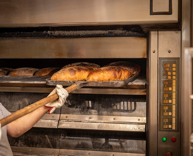 Foto frisch heiß gebackenes brot brotbäckerei