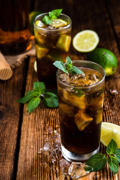 Frisch zubereiteter Cuba Libre