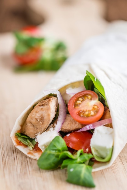 Frisch zubereitetes Chicken Wrap