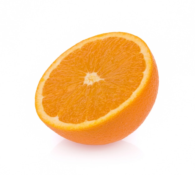 Frische Orange isoliert