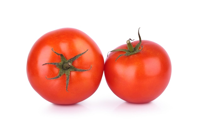 Frische Tomaten isoliert auf weißem HintergrundxAxA