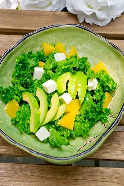 Frischer Avocadosalat