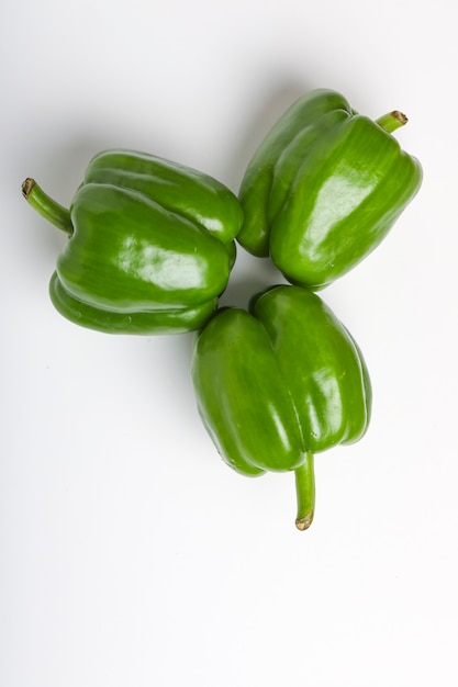Frischer grüner Paprika (Paprika)