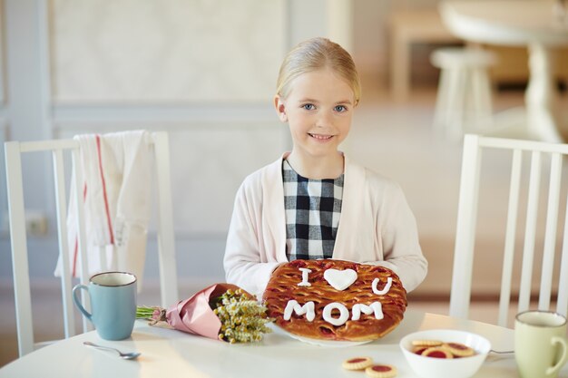 Frischer Kuchen für Mama