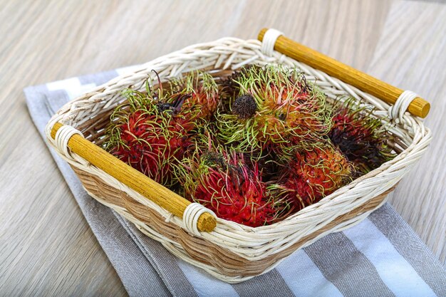 Frischer reifer süßer Rambutan