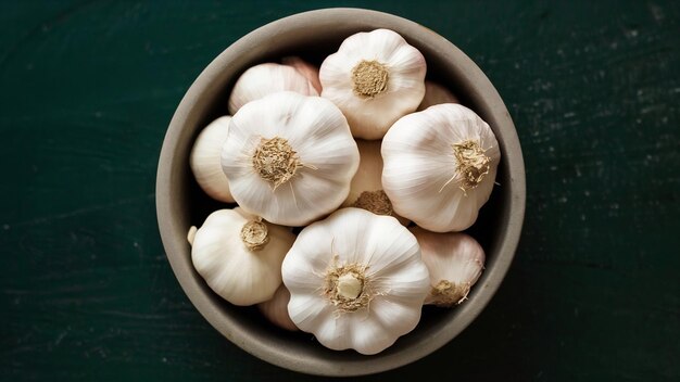 Frischer, roher Knoblauch, bereit zum Kochen