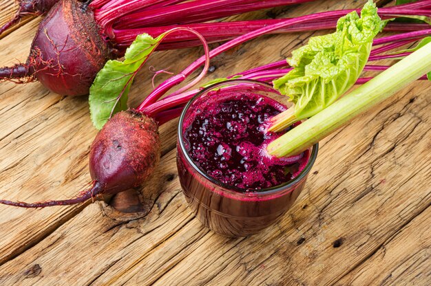 Frischer Rote-Bete-Smoothie