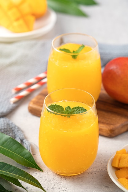 Frischer schöner leckerer Mangosaft