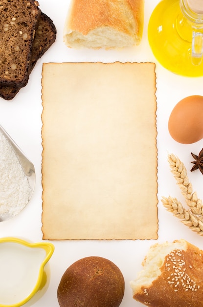 Foto frisches brot isoliert auf weißer oberfläche