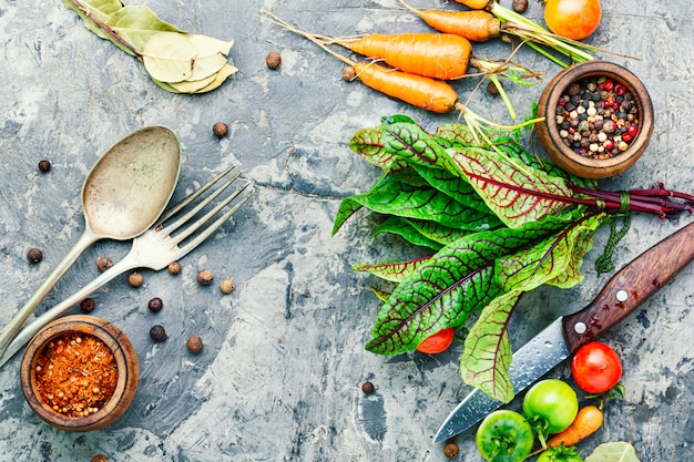 Frisches Gemüse für Salat