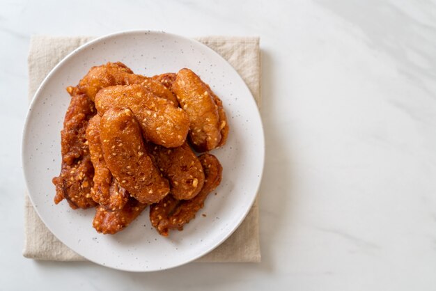 frittierte Bananen mit Sesam - thailändische Küche