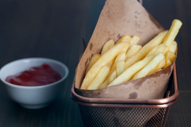 Frittierte gebackene Pommes Frites, schnell gekochte Pommes frites