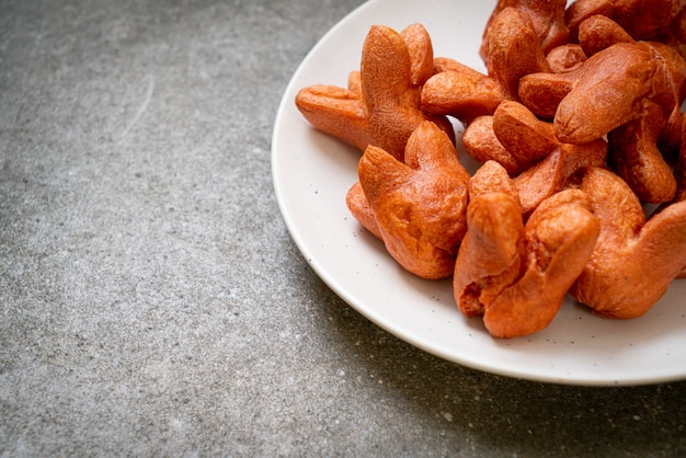 frittierte Wurst mit Dip