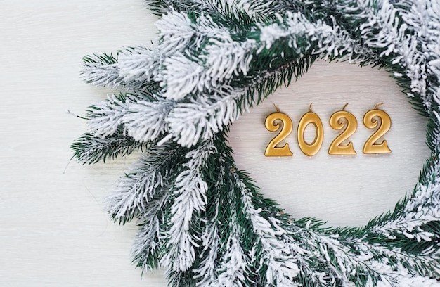 Frohes neues Jahr 2020 Draufsicht auf weihnachtliche festliche Textur mit Dekorationen