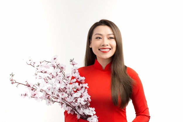Frohes neues Mondjahr. Schöne asiatische Frau mit Glückwunschgeste