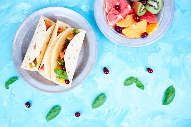 Frucht-Tacos. Sommersnacks.