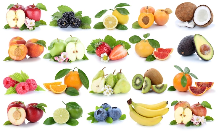 Foto fruchtsammlung frischer orangefarbener apfel, apfel, banane, zitrone, erdbeere, isoliert auf weiss