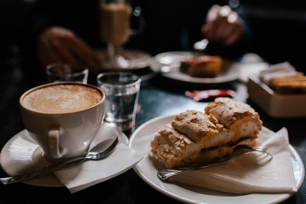 Foto frühstück auf dem tisch