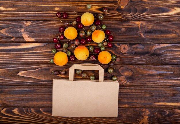 Foto fruta de alimentos saudáveis no conceito de compras de supermercado de supermercado zero resíduos