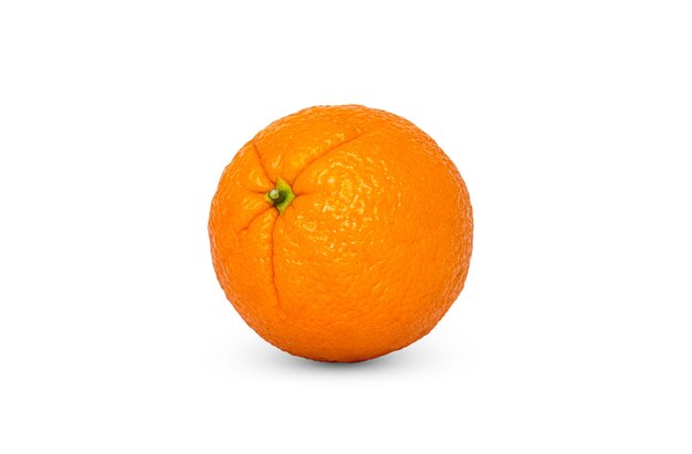 Fruta laranja madura isolada.