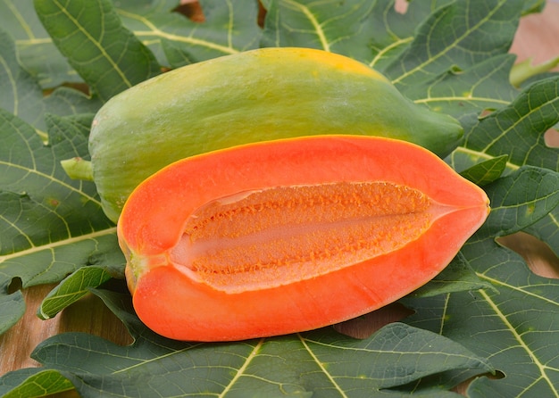 Fruta madura de mamão