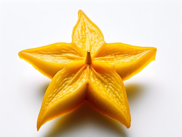 Una fruta de mango con una flor en forma de estrella