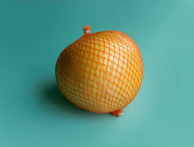 Fruta de pamelo en embalaje de transporte