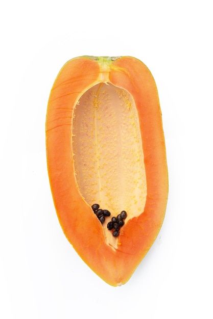 Fruta de la papaya en el fondo blanco