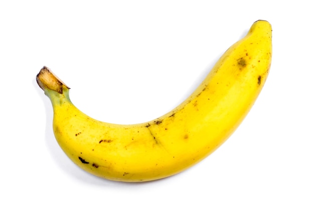 Fruta de plátano fresca para una nutrición de estilo de vida saludable sobre fondo blanco.