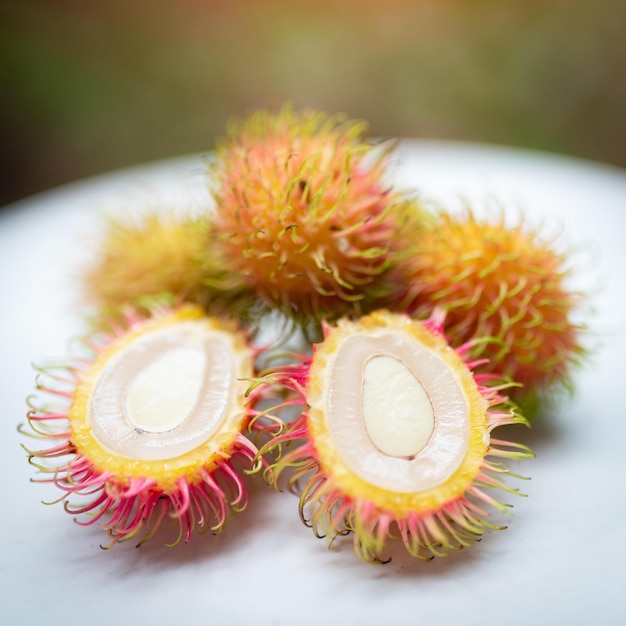 fruta de rambután