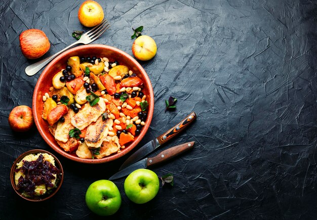 Frutas al horno, frutos rojos con queso